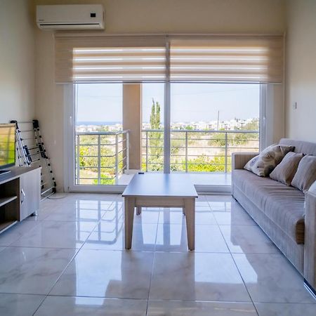 Spacious Two-Bedroom Apartment In Amazing Residence Escape Homes Kerínia Kültér fotó